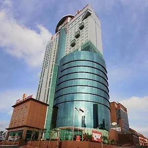 4* Отель Grand Paragon