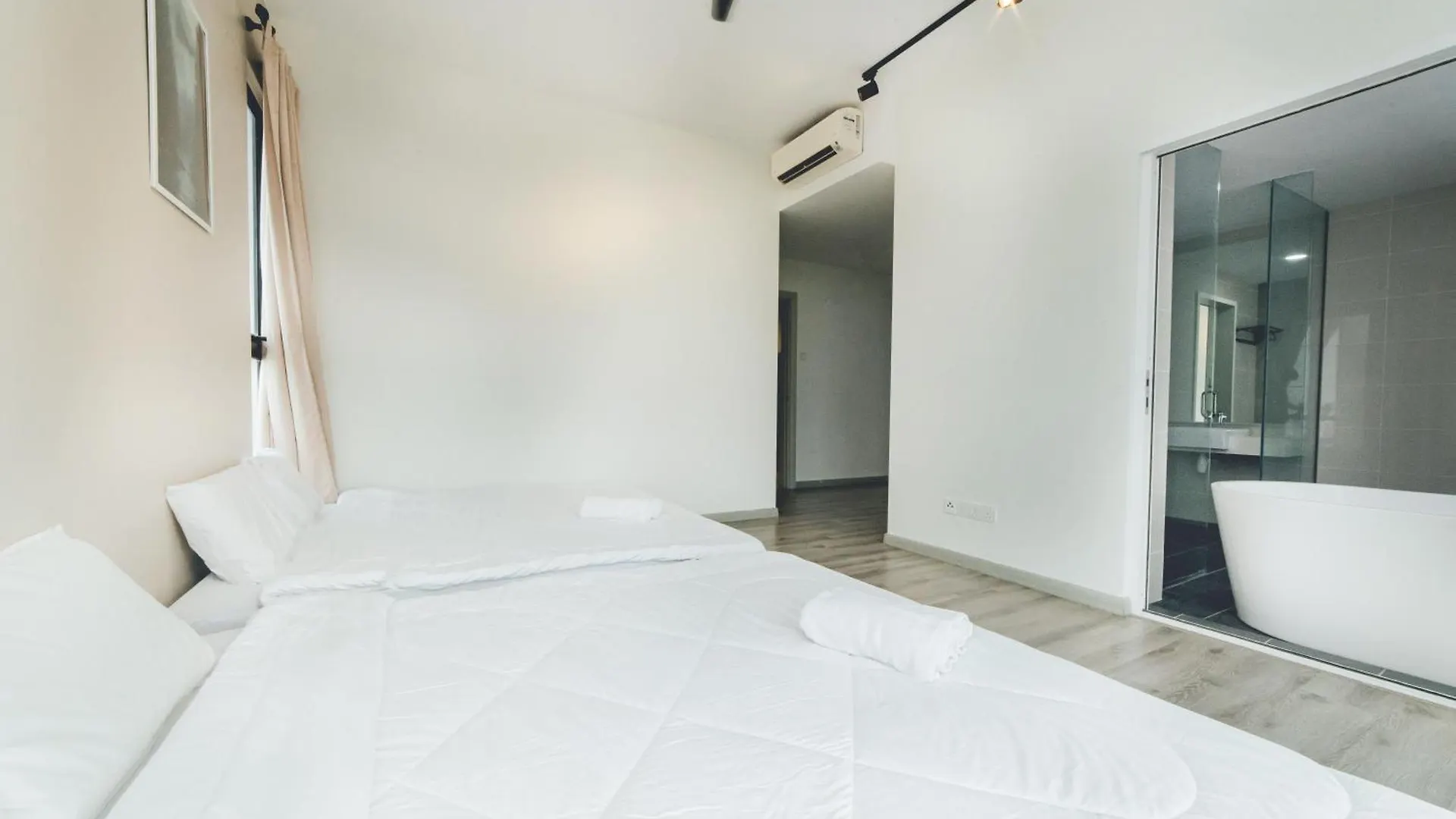 Mosaic Warm Suite 3Br 10Pax Family-Friendly Pooltable By Our Stay Джохор-Бару