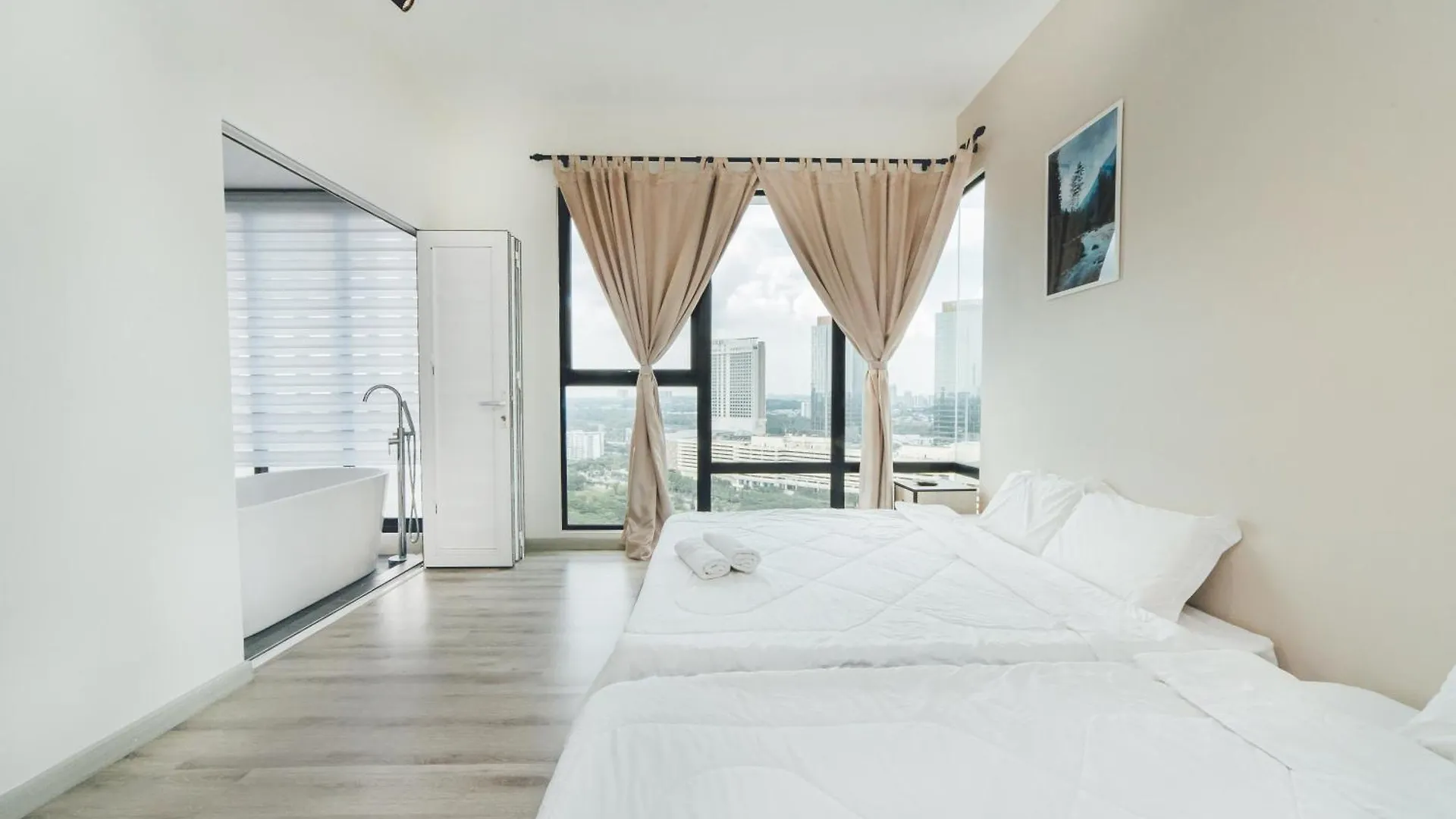 Mosaic Warm Suite 3Br 10Pax Family-Friendly Pooltable By Our Stay Джохор-Бару 0*,  Малайзия